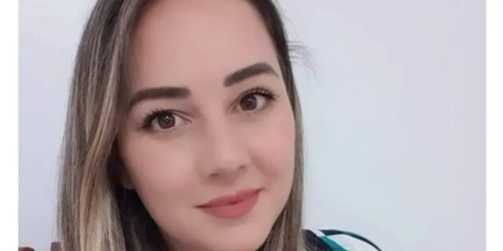 Carmela faleceu na madrugada deste domingo (18), por complicações da Covid-19.