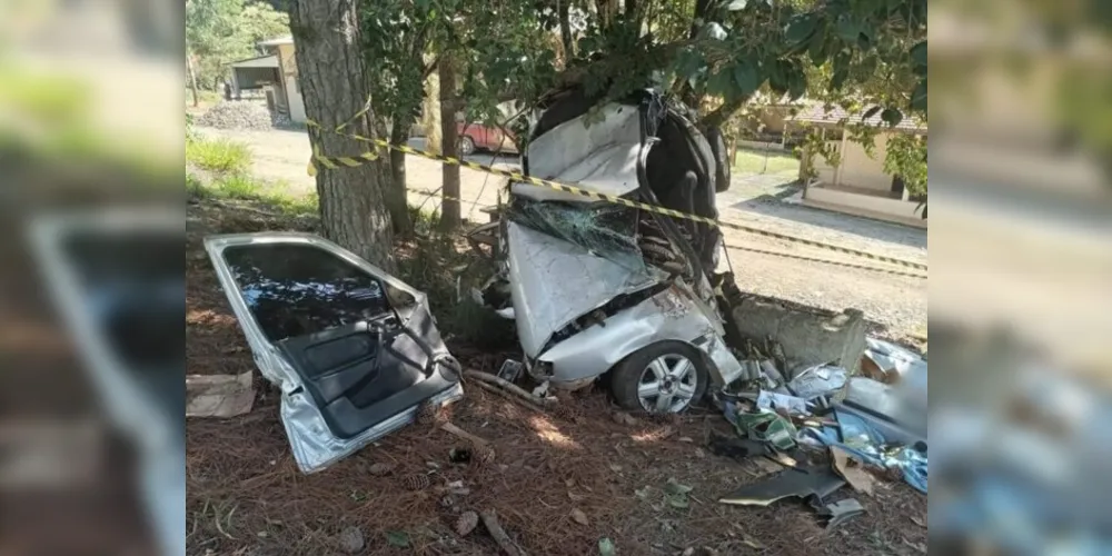 O condutor sofreu apenas lesões leves. Ele tem 26 anos e foi encaminhado para um dos hospitais da região.