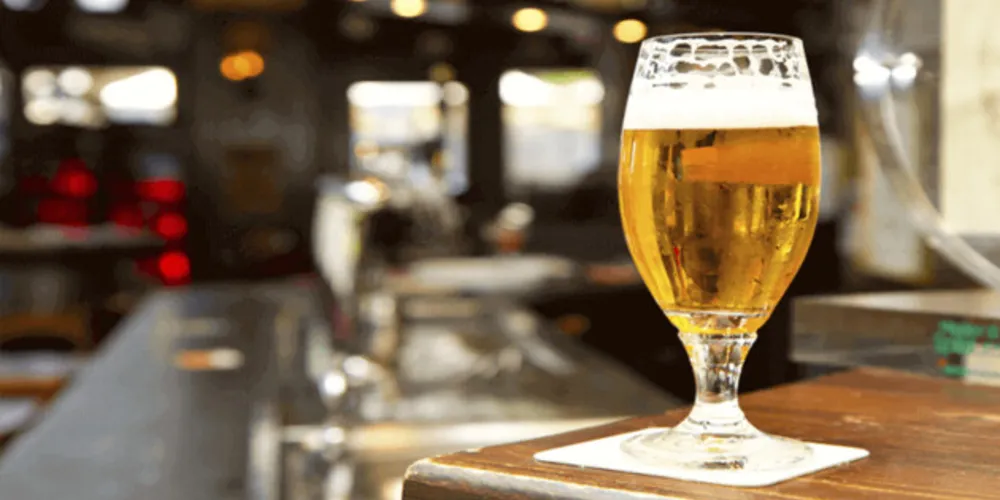 O consumo de bebidas alcoólicas em bares e restaurantes segue proibido em Ponta Grossa.