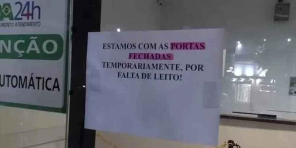 Comunicado deixado em frente a UPA Santa Paula.