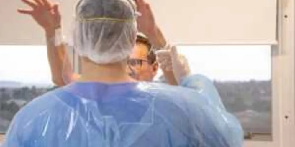 Os profissionais trabalham com reabilitação de pacientes internados e ambulatoriais.