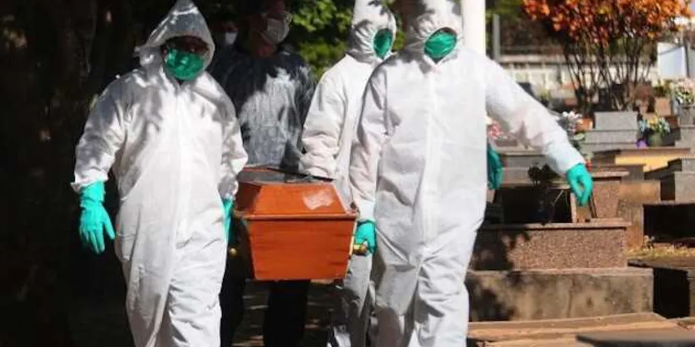Este é o 20º dia seguido de recorde no número de mortes por covid-19, segundo a média móvel de sete dias divulgada pela Fundação Oswaldo Cruz (Fiocruz). 