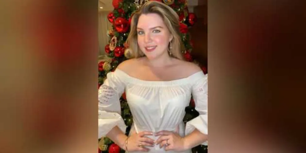 Brinde à vida - Hoje, 17 de março é reservado para felicitar o aniversário dessa jovem de futuro promissor. Vitória Moss, educadíssima, fluente em Inglês e Francês, artista plástica talentosa, Vitória como seu próprio nome assina-la é puro triunfo e êxito em tudo que empreende. Vitória tem feito sucesso com sua Delicatessen, sendo referência de sofisticação e inovação, trazendo produtos de um sabor indiscutível.  Da coluna RC os votos de muitas alegrias a essa jovem linda e cheia de encantos.
