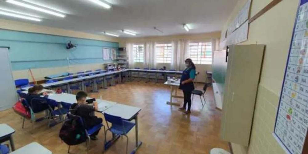 Medida abrange a rede municipal de ensino e as instituições 
 particulares