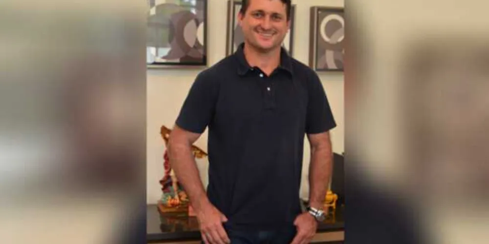 Brinde à vida- O empresário Marco Borba foi muito cumprimentado pela passagem de seu aniversário na última quarta-feira (17). Da coluna RC os votos de felicidades infinitas.