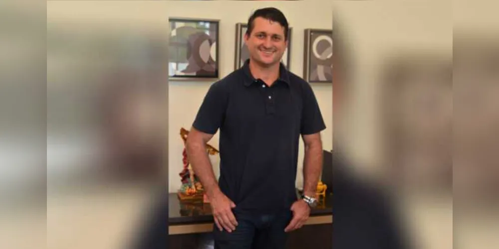 Brinde à vida- O empresário Marco Borba foi muito cumprimentado pela passagem de seu aniversário na última quarta-feira (17). Da coluna RC os votos de felicidades infinitas.