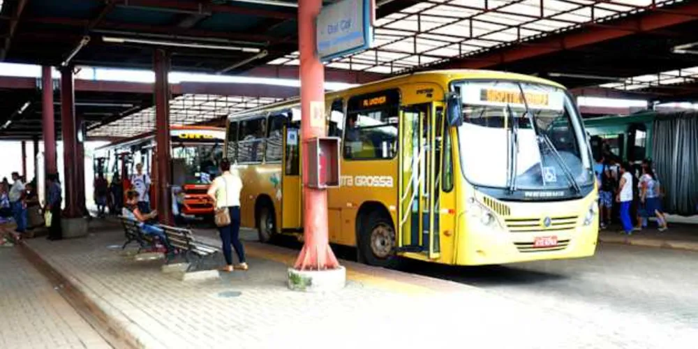 A circulação de ônibus está suspensa do dia 18 ao dia 28 de março