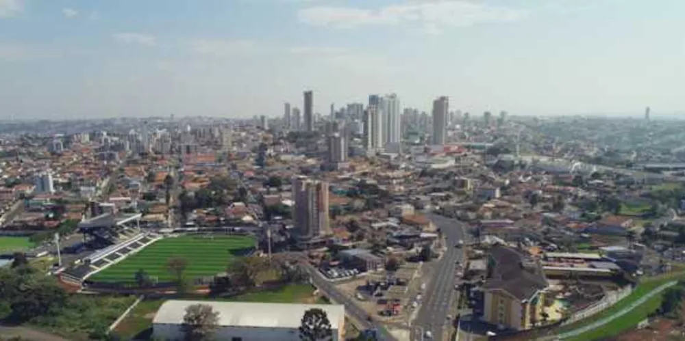 A intenção é diminuir a circulação do vírus na cidade e flexibilizar as restrições