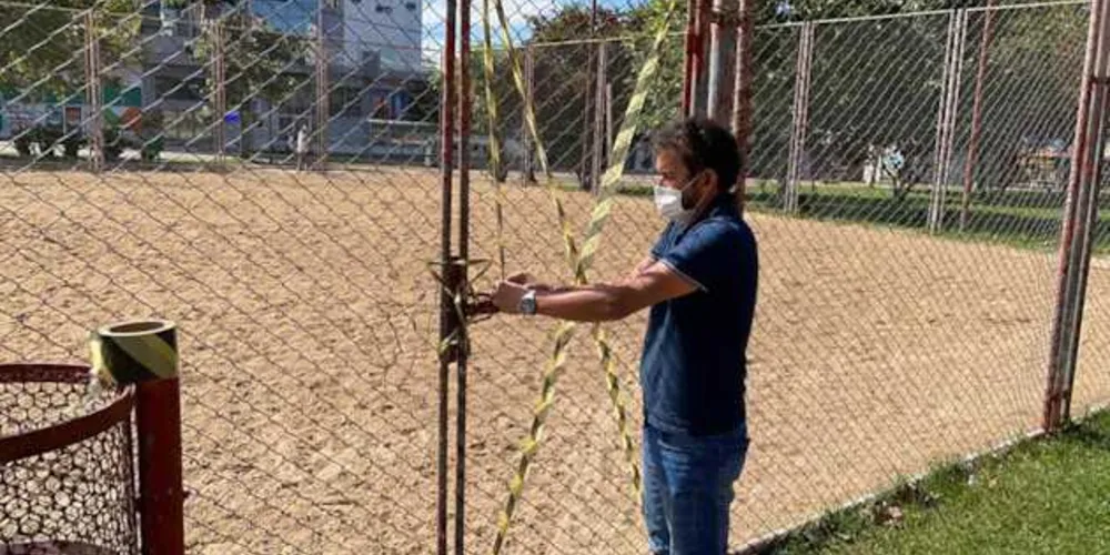 A interdição aconteceu em diversos pontos da cidade. 