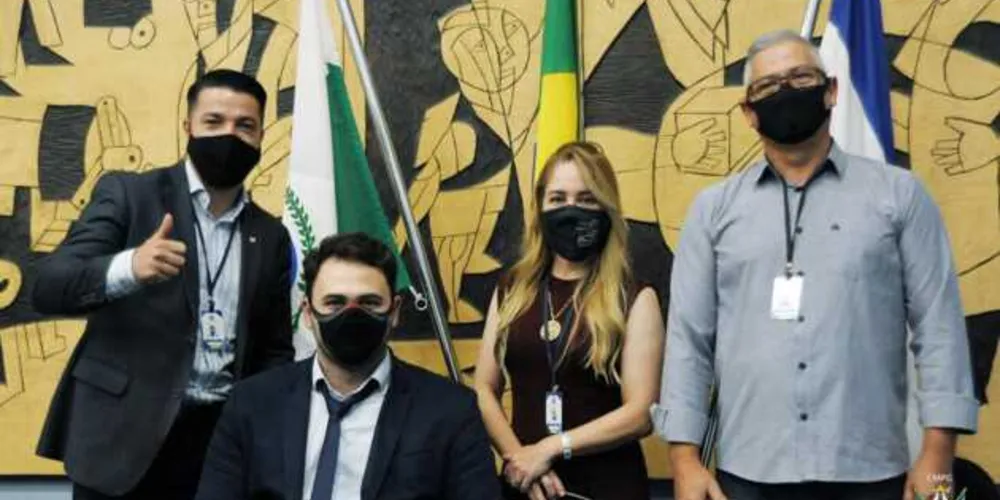 Vereadores Leandro Bianco, Felipe Passos, Missionária Adriana e Léo Farmacêutico.