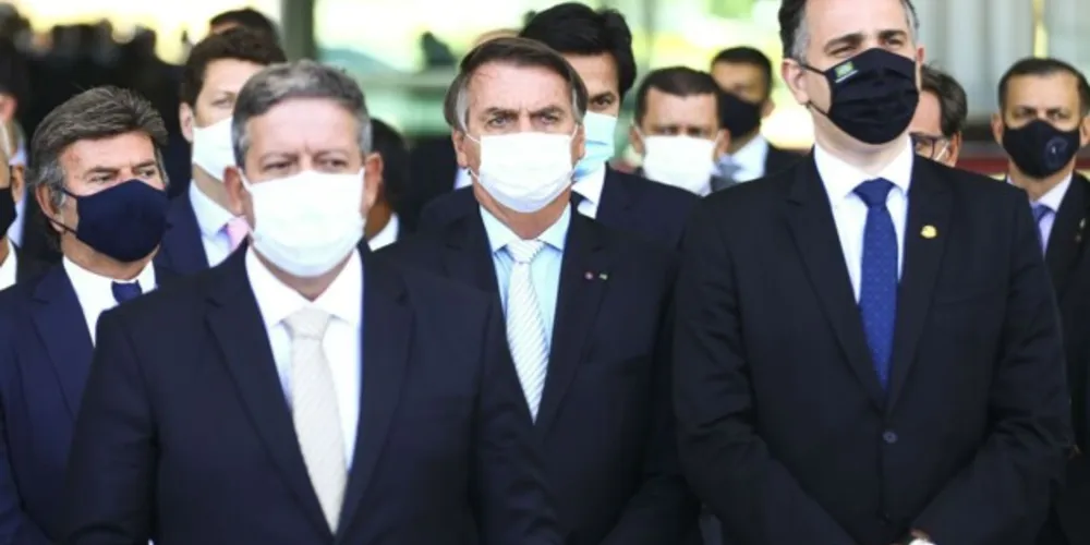 Imagem ilustrativa da imagem Governo e Congresso criam comitê de combate à covid-19