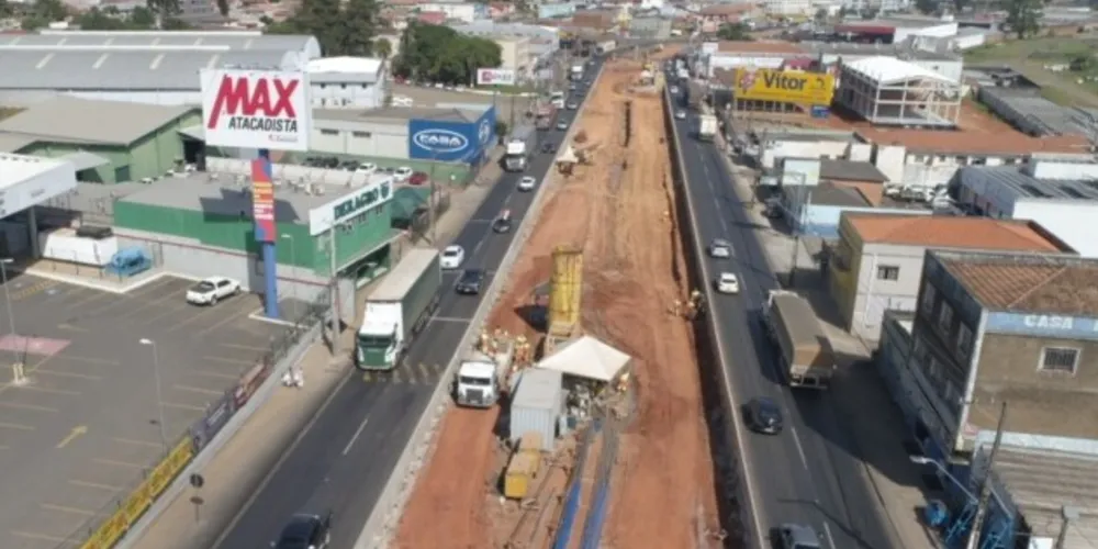 Obras avançam na Souza Naves
