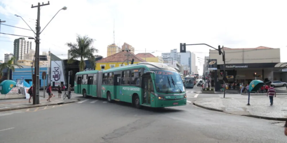 Decreto municipal prevê a interrupção do sistema de transporte coletivo até o dia 11