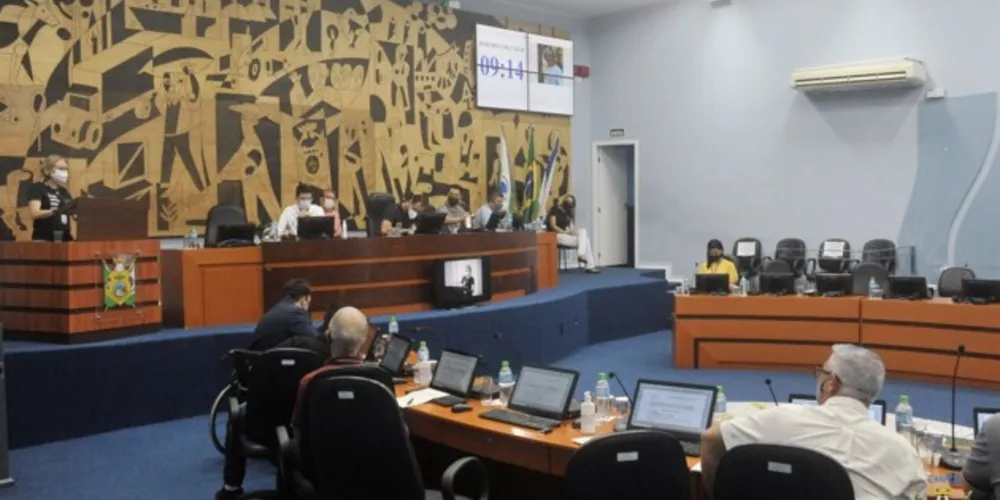 O Mandato Coletivo do PSOL ficou responsável por levar a Moção ao governador Ratinho.