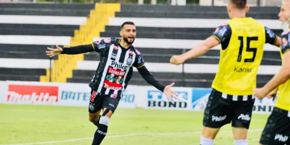 Fantasma ainda não venceu neste Paranaense.