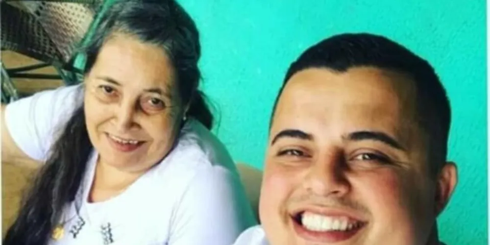 Dona Rosa com Jeferson Body. Os dois foram contaminados e mortos pela covid