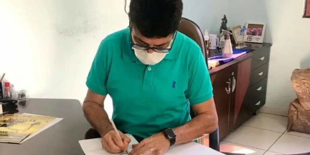 Gestão municipal também confirmou que será montada uma barreira sanitária na entrada da cidade