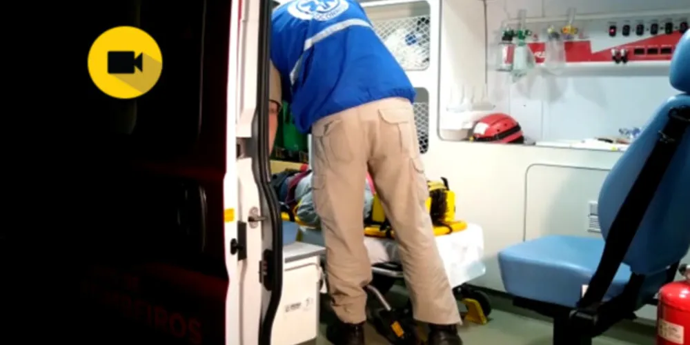 O jovem sofreu ferimentos graves e foi levado a um Hospital de Ponta Grossa.