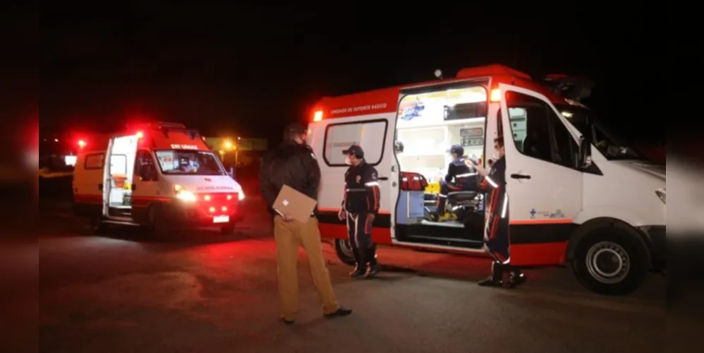 O homem foi levado em estado grave ao hospital 