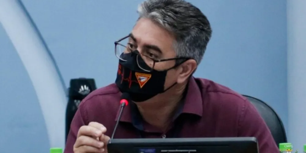 Vereador Julio Kuller (MDB) pediu soluções para ambos os serviços.