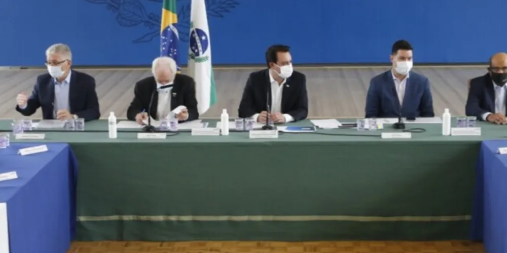 Montante total é de R$ 59,6 milhões. Empresas cadastradas no Simples Nacional receberão R$ 1.000. Já os MEI de seis setores terão direito a R$ 500. Também há medidas de crédito, parcelamento de ICMS e incentivo a pequenas cooperativas. 