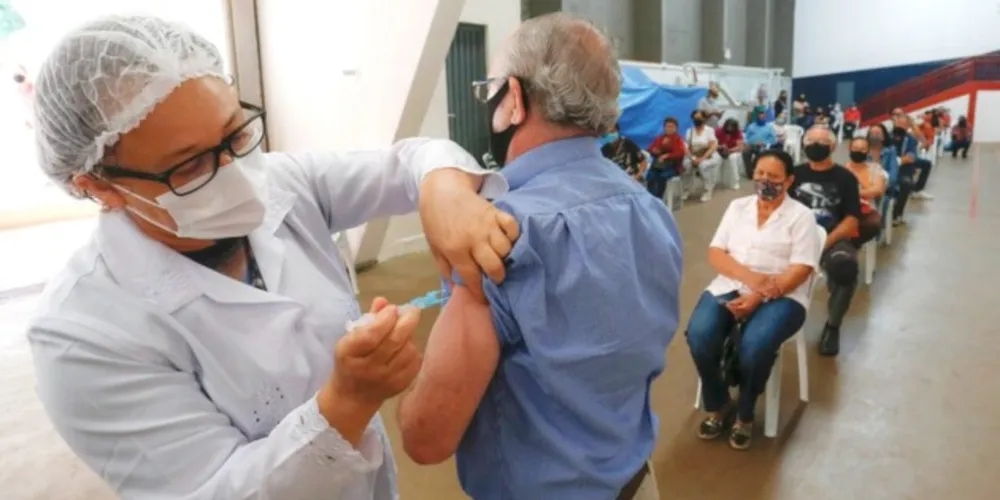 Imagem ilustrativa da imagem Imunizados ainda precisam tomar cuidados na pandemia