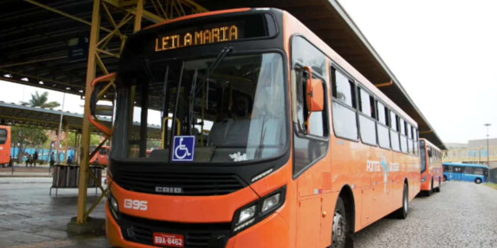 Transporte público coletivo segue suspenso na cidade ponta-grossense.