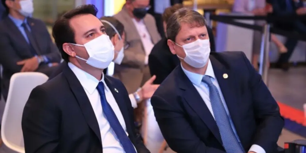 Imagem ilustrativa da imagem Privatizações de aeroportos trarão benefícios ao PR