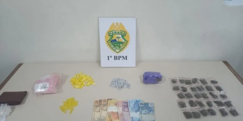 Substâncias foram recuperadas pela polícia militar.