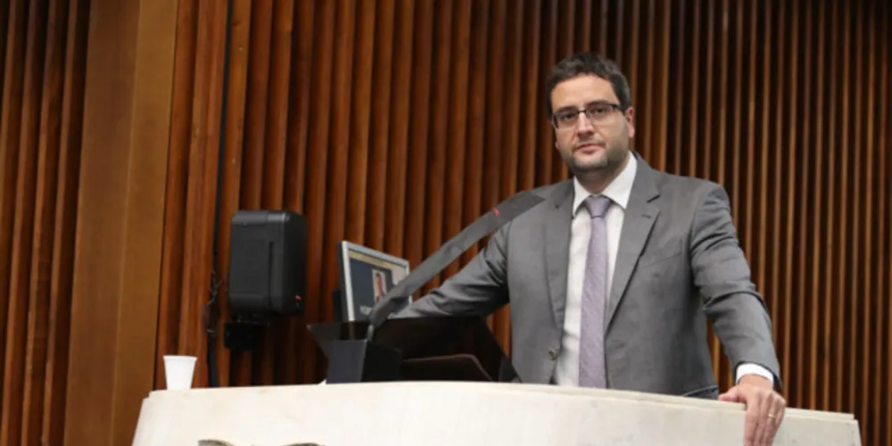Deputado Homero Marchese é que propõe a conversa desta quinta (8).
