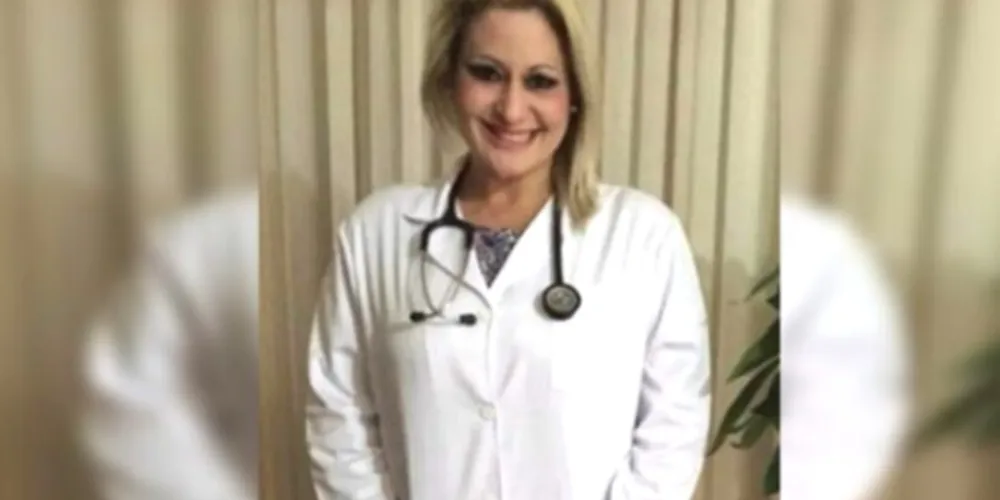 O bebê da médica é um menino.