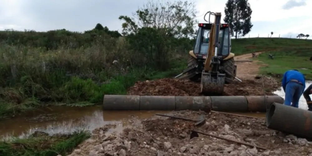 Nesta quinta-feira (8), as reformas aconteceram na estrada do Capão Grande