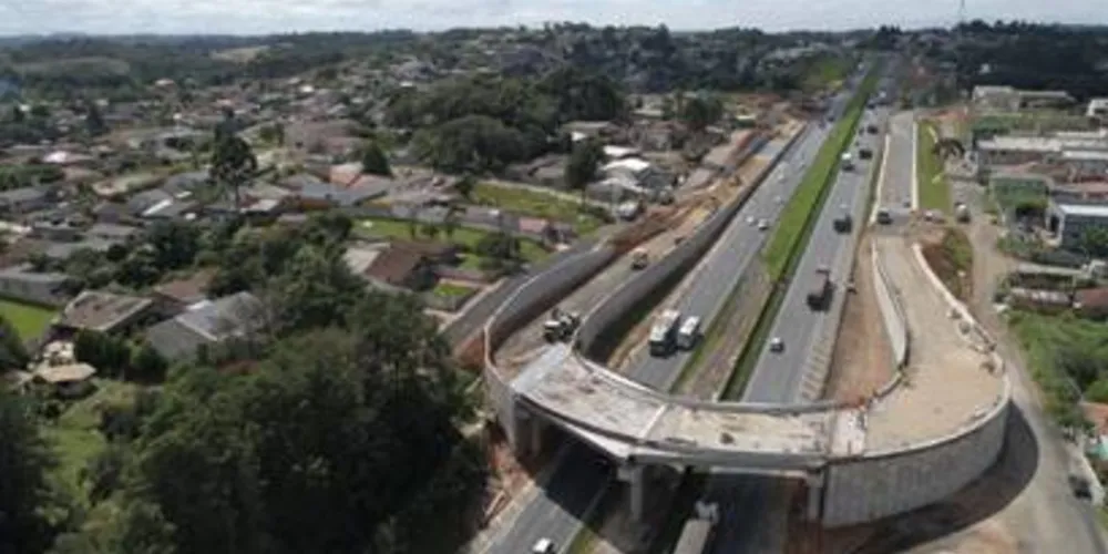 Trabalhos do novo viaduto na região do Cercadinho, km 109 da BR 277, já estão na reta final