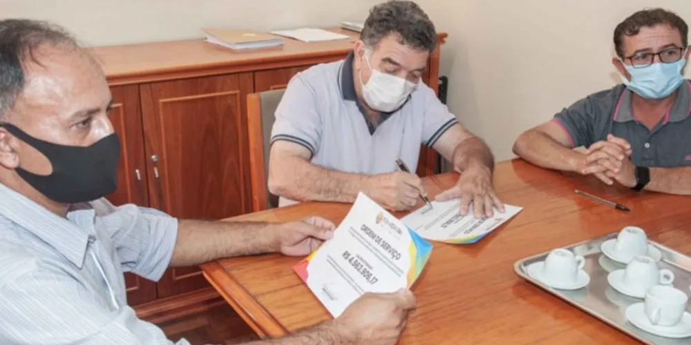Ordem de serviço foi assinada nesta quinta-feira (8) pelo prefeito Dr. Marcio Matos