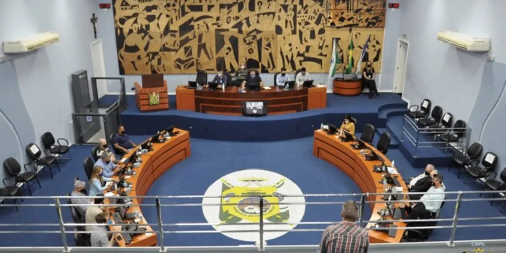 Todos os vereadores presentes votaram a favor da moção de apelo.