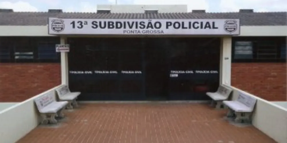 Motorista que tentou subornar policiais foi levado para a delegacia