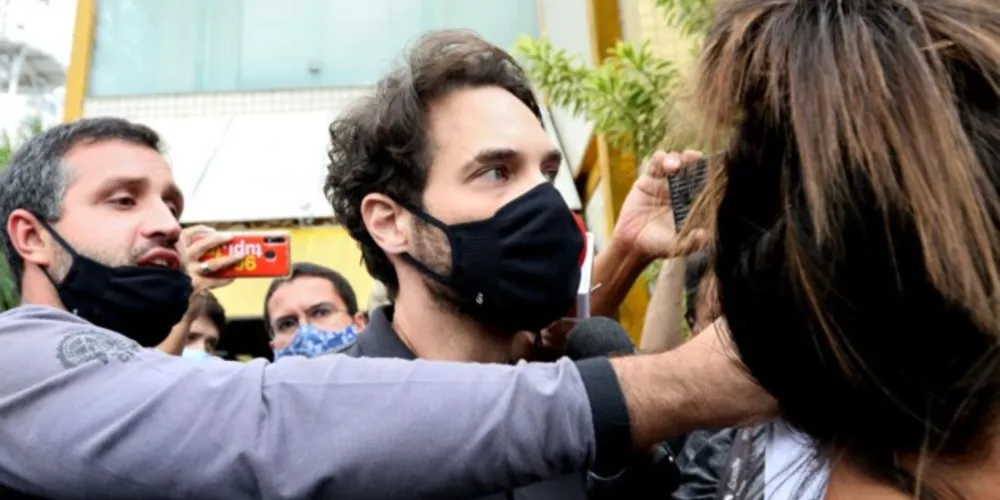 Parlamentar é suspeito da morte do menino Henry 