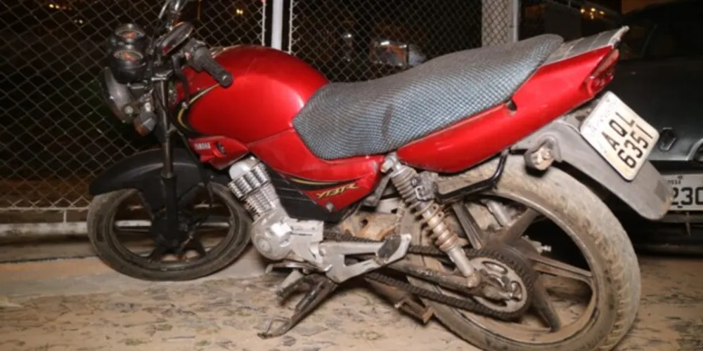 A moto foi recuperada nesta terça-feira (04).