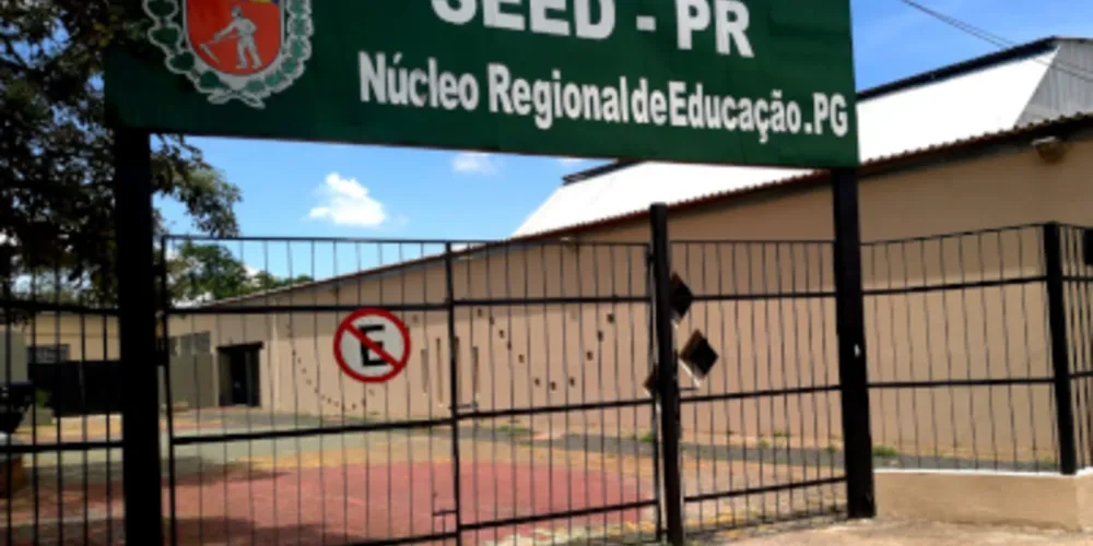 O Núcleo de Educação reforça a importância dos alunos participarem ativamente das aulas. 
