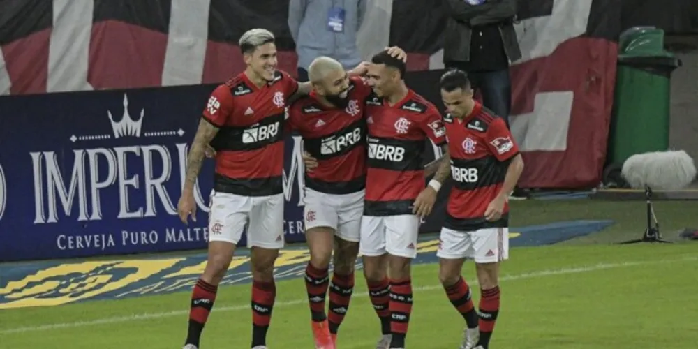 Gols foram anotados por Michael, Gabi (2) e Vitinho