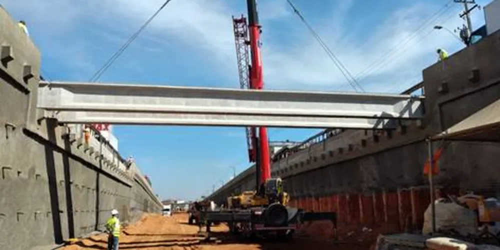 Vigas do viaduto do km 173 foram instaladas entre terça e quarta-feira, com interdições parciais no tráfego