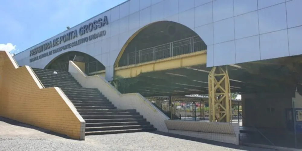 Sistema público segue sem solução na cidade ponta-grossense.