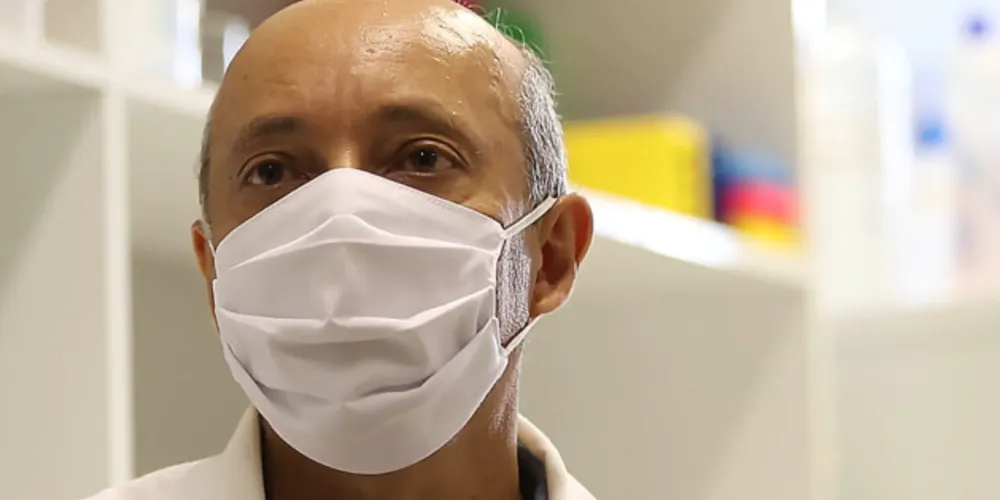 Professor Marcos Pileggi, doutor em Genética e professor do departamento de Biologia da UEPG.