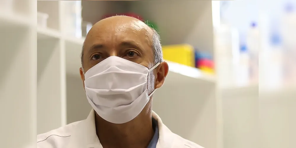 Professor Marcos Pileggi, doutor em Genética e professor do departamento de Biologia da UEPG.
