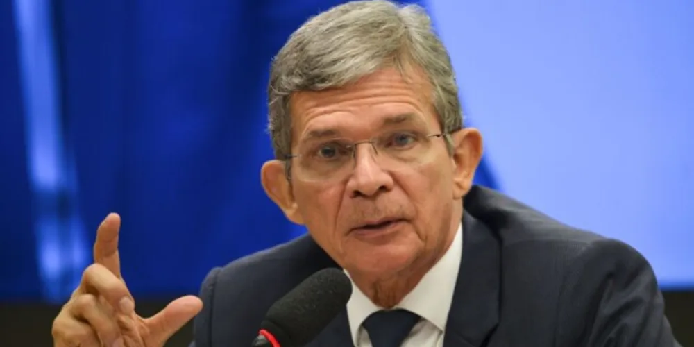 Imagem ilustrativa da imagem General Silva e Luna toma posse como presidente da Petrobras