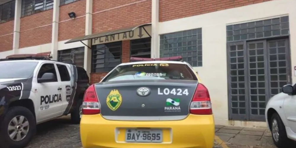 Policiais militares fizeram buscas, porém ninguém foi encontrado. 