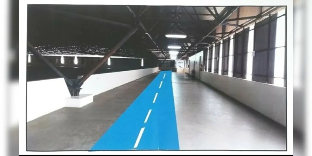 A pista indoor do Ginásio Oscar Pereira conta com o patrocínio da Correria Fitness, loja de vestuário para atletas, e da Lourescolor