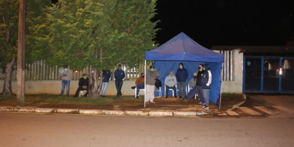 A greve segue sem previsão de término. 