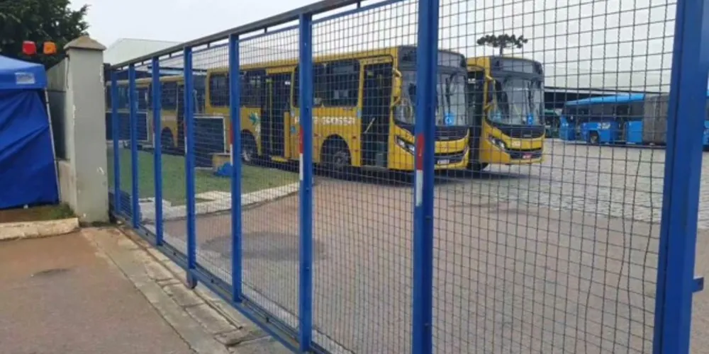 Imagem ilustrativa da imagem Transporte coletivo de Ponta Grossa é 100% paralisado