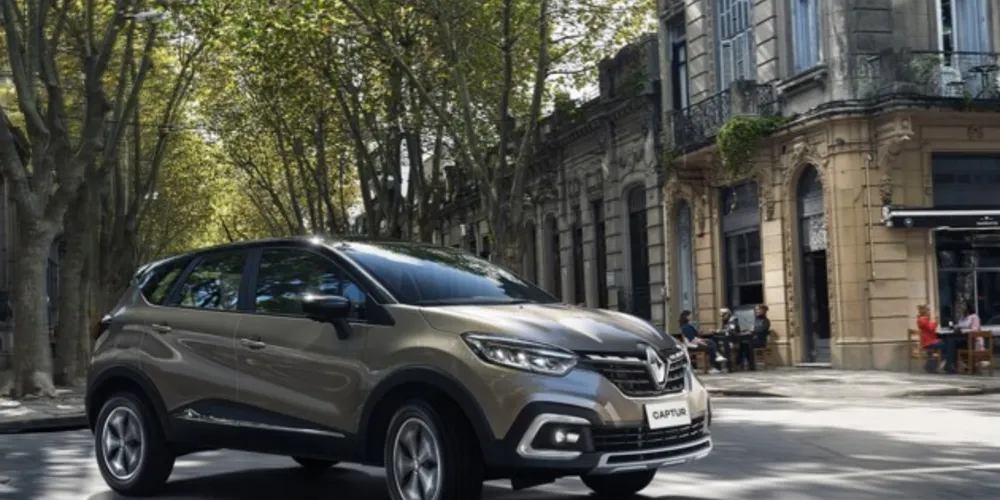 Captur ganhou inúmeras novidades e se transformou na linha 2022